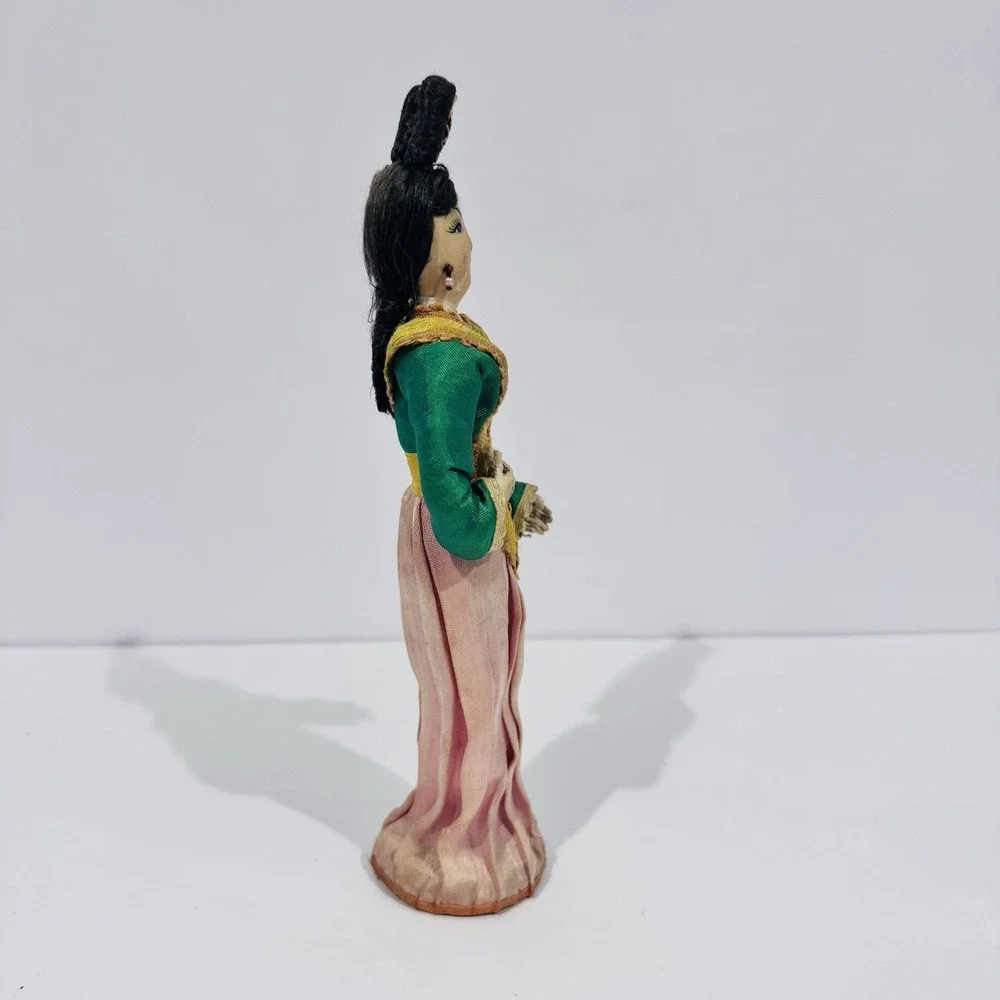 Vintage Asian Cloth Souvenir Doll With‎ Traditional Dress 10